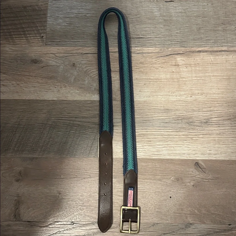 Vineyard Vines braided belt